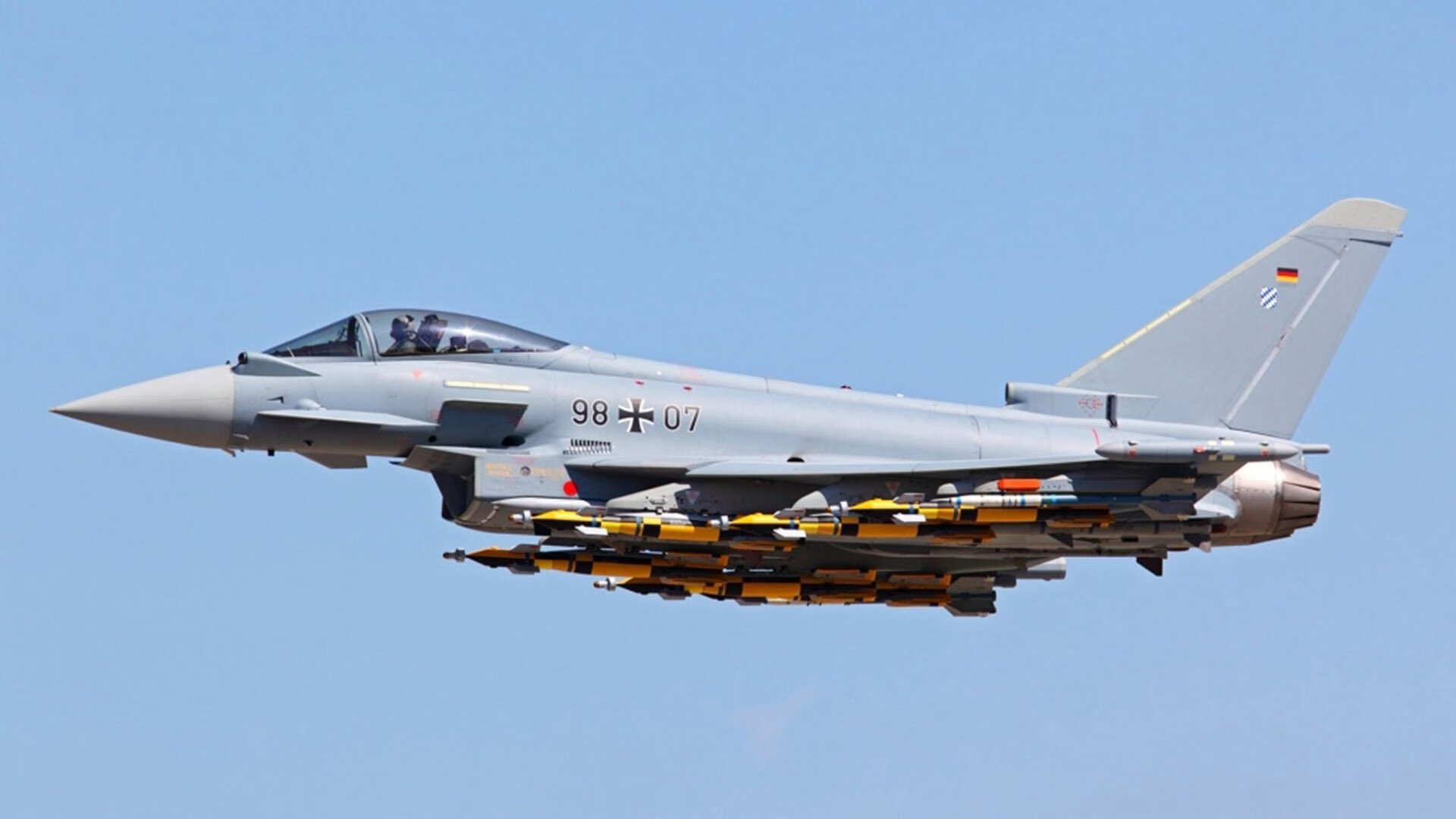 英超球员比赛中营养补给策略实时优化研究,英超球员规定